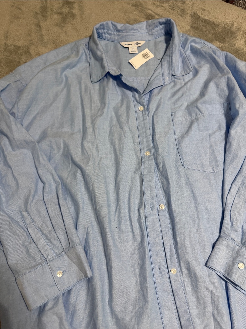 Old Navy Light Blue Women’s Boyfriend Button-Down Shirt